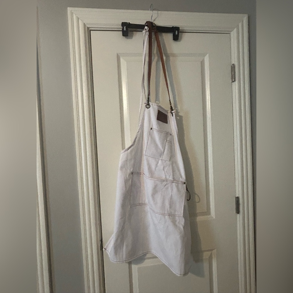 Betty Dain Stylist Apron